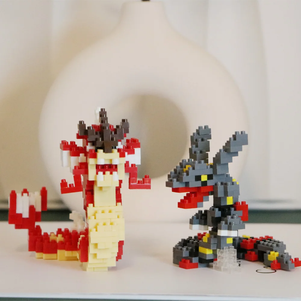 Model Kit Rayquaza - Pokemon Micro Bausteine Rot Gyarados Rayquaza