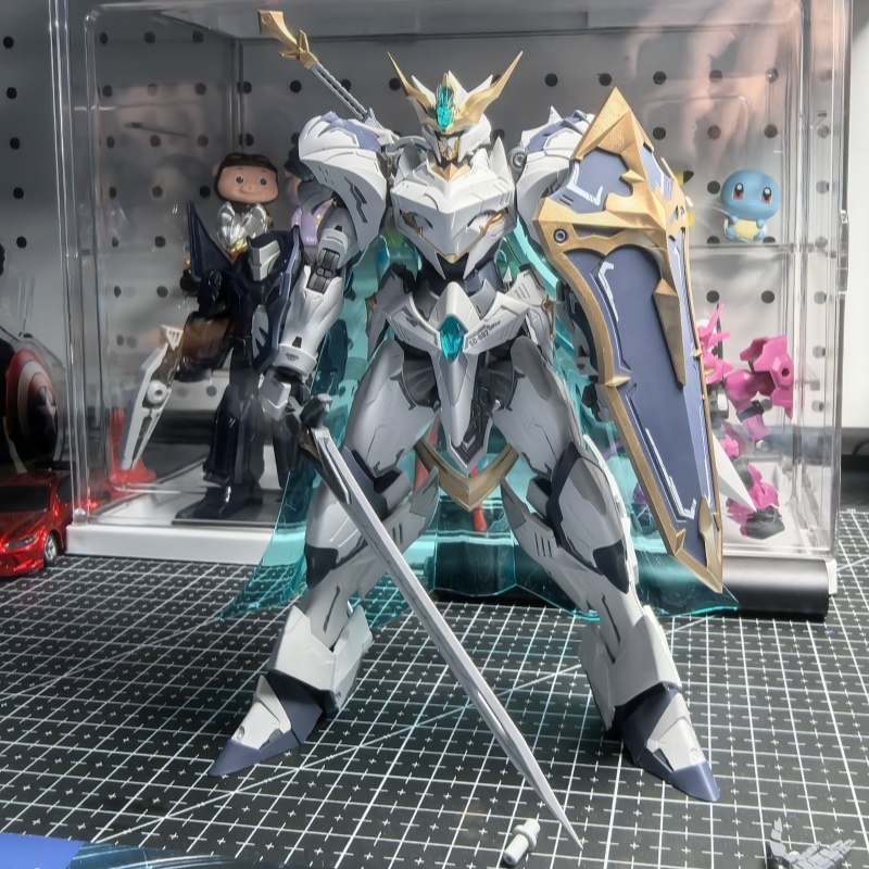 Auf Lager SNAA HG Tristan Mont – Model Kit Snaa Bewertung und Preis