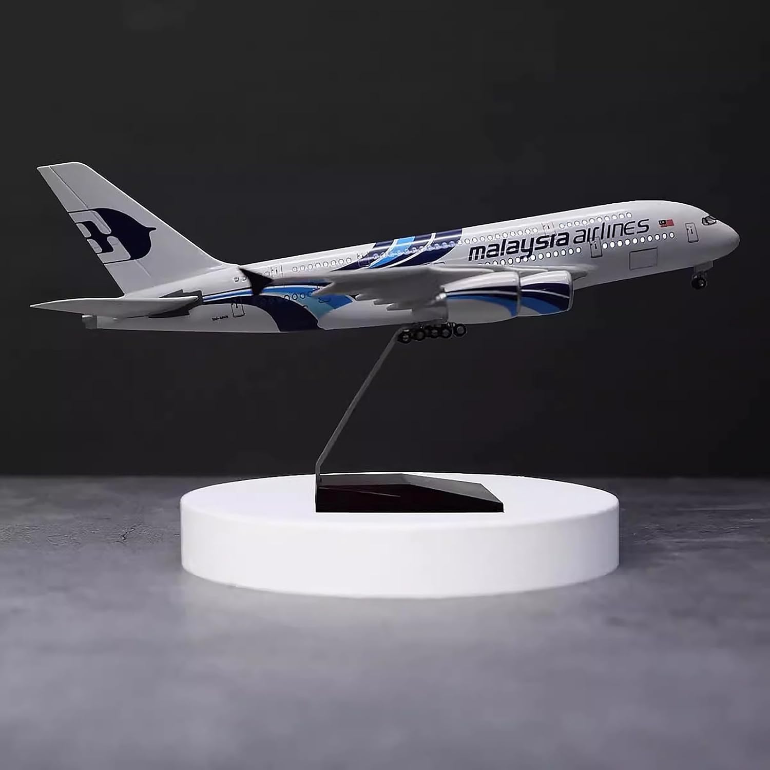 Malaysia Airlines A380 Metallf – Model Kit Resin Bewertung und Preis